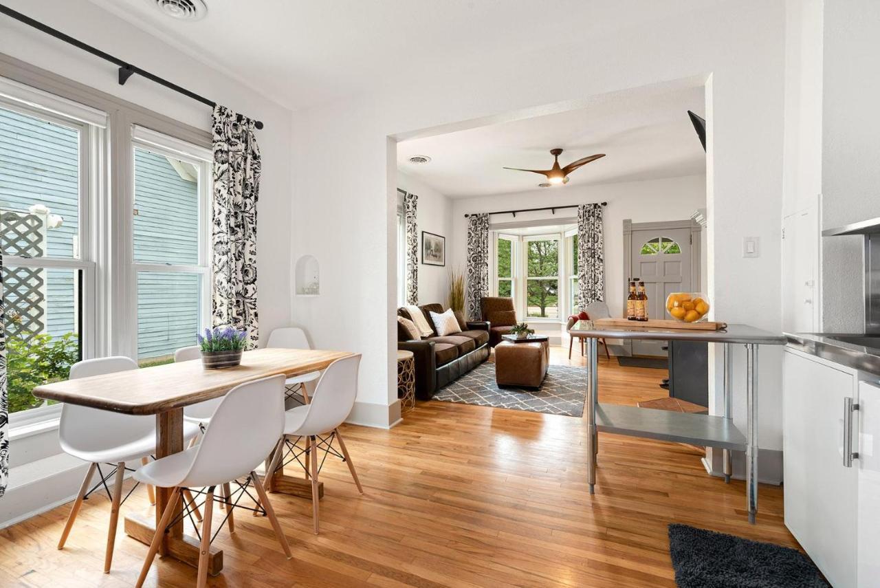 Lola House! Cozy Comfort, Prime Old Town Location Fort Collins Bagian luar foto